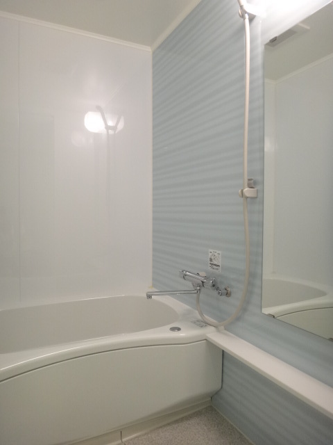 バス・シャワールーム　清潔感漂うバスルーム！