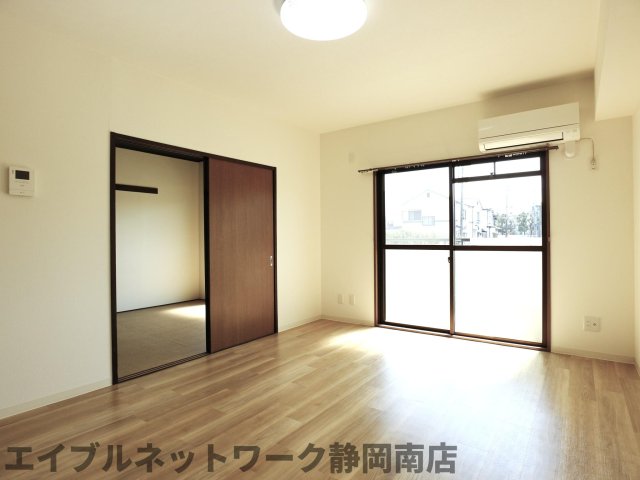 居室・リビング　同イメージ