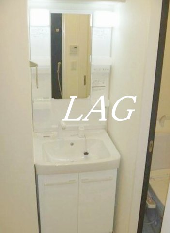 洗面設備　洗面台です。