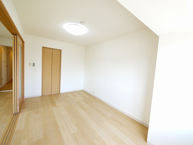 その他部屋・スペース　使い勝手のいい寝室です