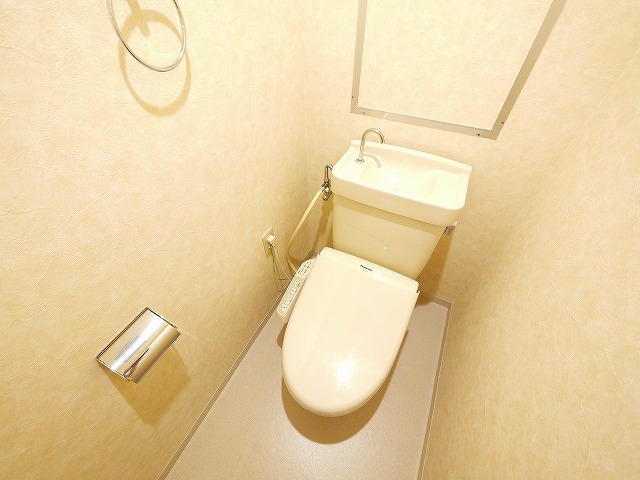 トイレ　シンプルで使いやすいトイレです