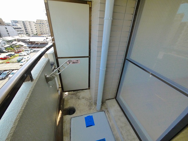 バルコニー　開放的で明るい空間を演出してくれるバルコニーです