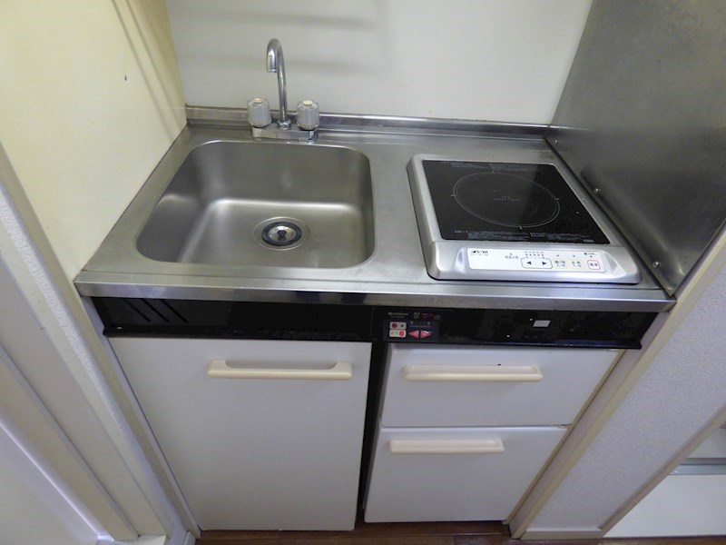 キッチン　※家具家電類は残置(残っている場合)