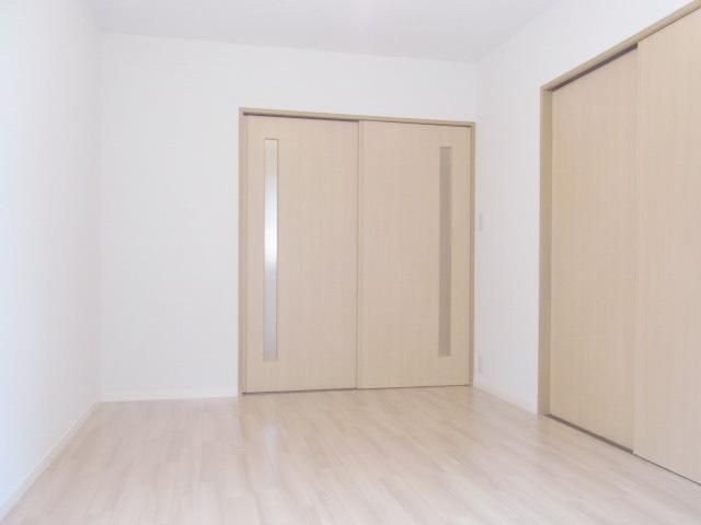 その他部屋・スペース　★洋室６帖★