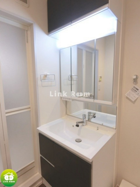 洗面設備　参考画像　タイプ違いあり