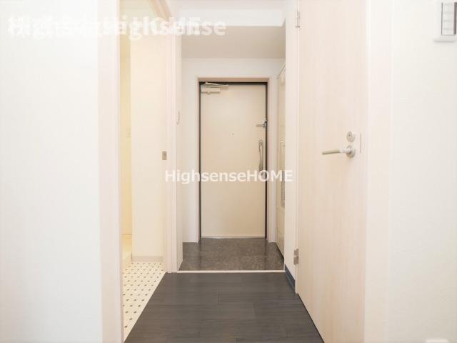 玄関　落ち着いた玄関です