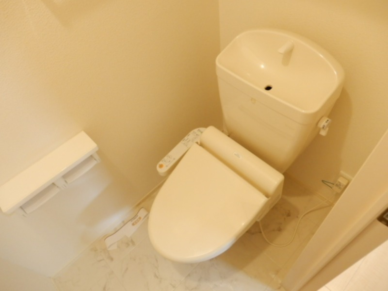 トイレ　図面と現状に相違がある場合には現状を優先