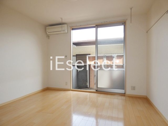 居室・リビング　明るいお部屋です。