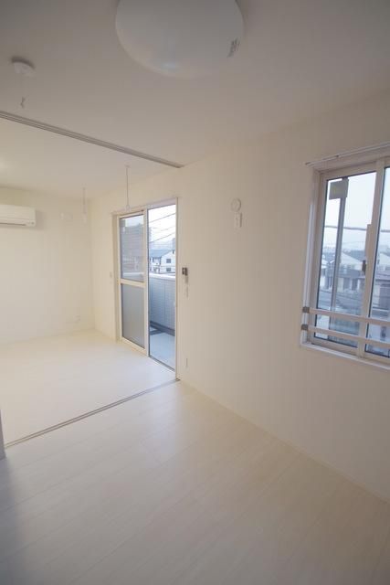 その他部屋・スペース　★窓の多いお部屋です★