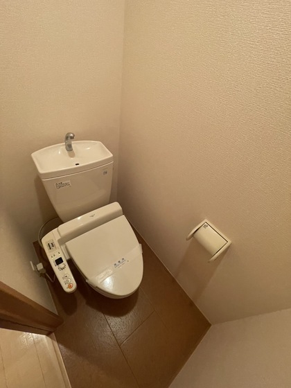 トイレ　※別部屋の写真です