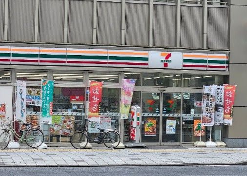 コンビニ　セブンイレブン 台東1丁目店（コンビニ）まで209m