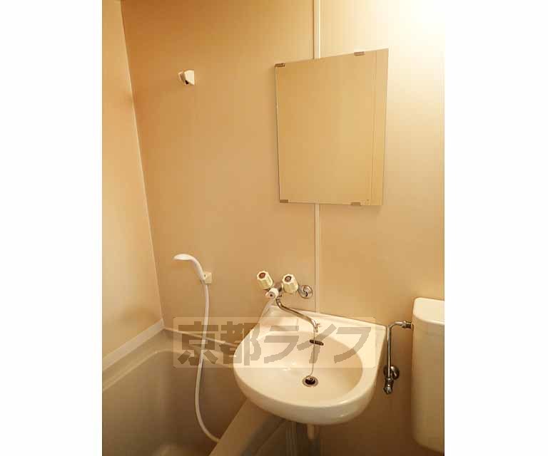 洗面設備　清潔感あります。