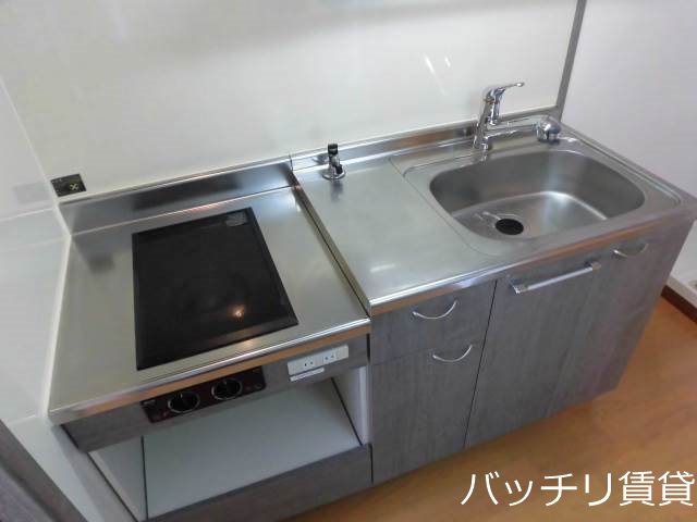 キッチン　画像は別号室イメージの為、現況を優先いたします。