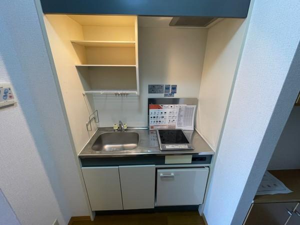 キッチン　電気コンロ付き！