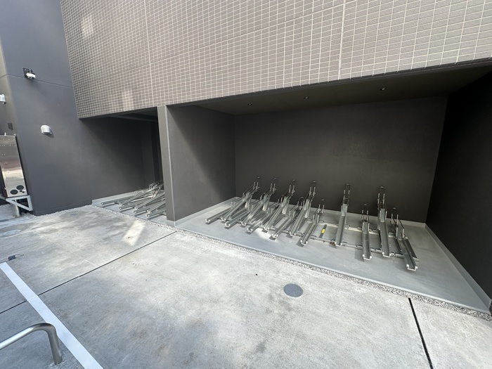 Log登戸station sideの外観写真