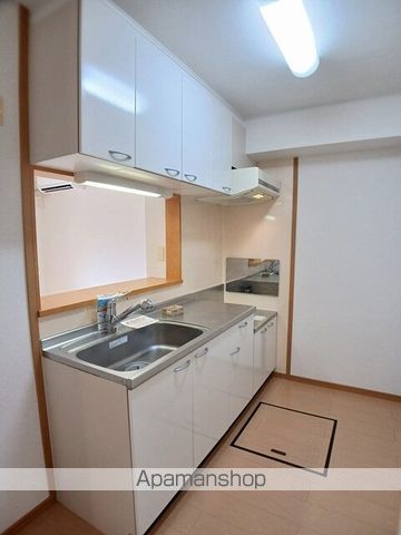 ＪＲ山陰本線 末恒駅 徒歩18分 2階建 築19年のキッチン写真