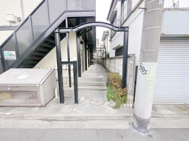 西武新宿線 西武柳沢駅 徒歩4分 2階建 築28年の外観写真