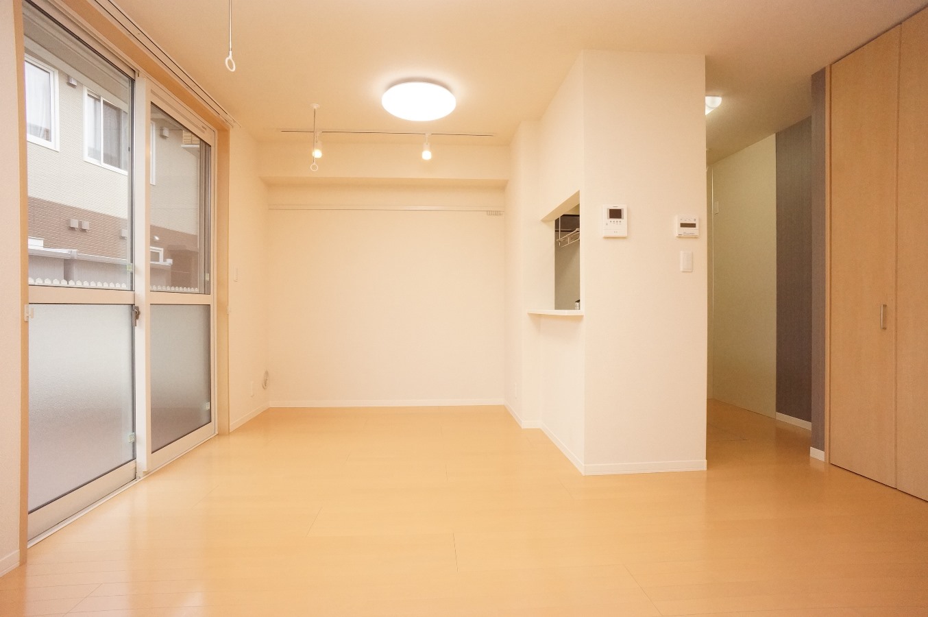 スーパー　ピーコック本郷台店（スーパー）まで708m