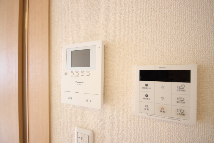 セキュリティ　来客時に便利なモニター付きインターホンです！