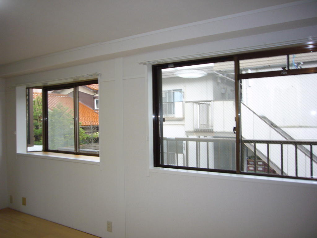 その他部屋・スペース　角窓（三か所明け）