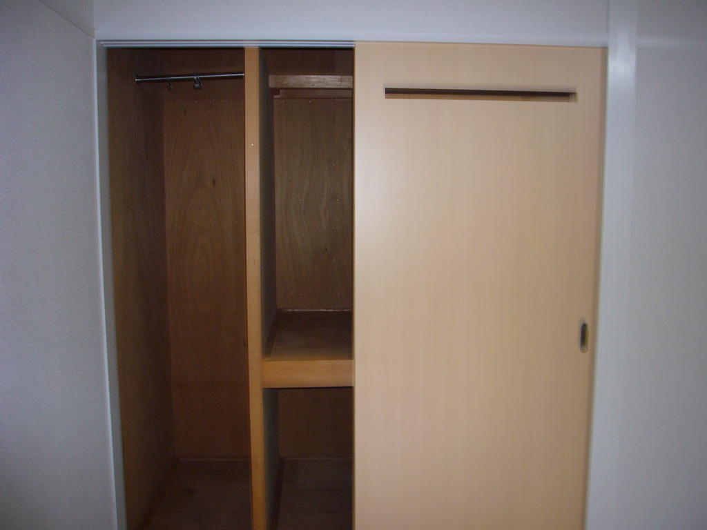 収納　1800（三分割で便利に収納）