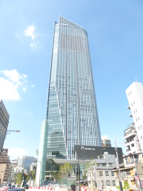 ショッピングセンター　虎ノ門ヒルズ（ショッピングセンター）まで552m