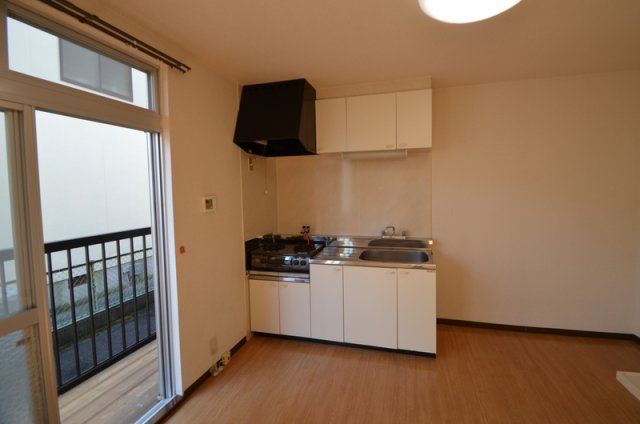 キッチン　広く使えるので快適に料理ができます。