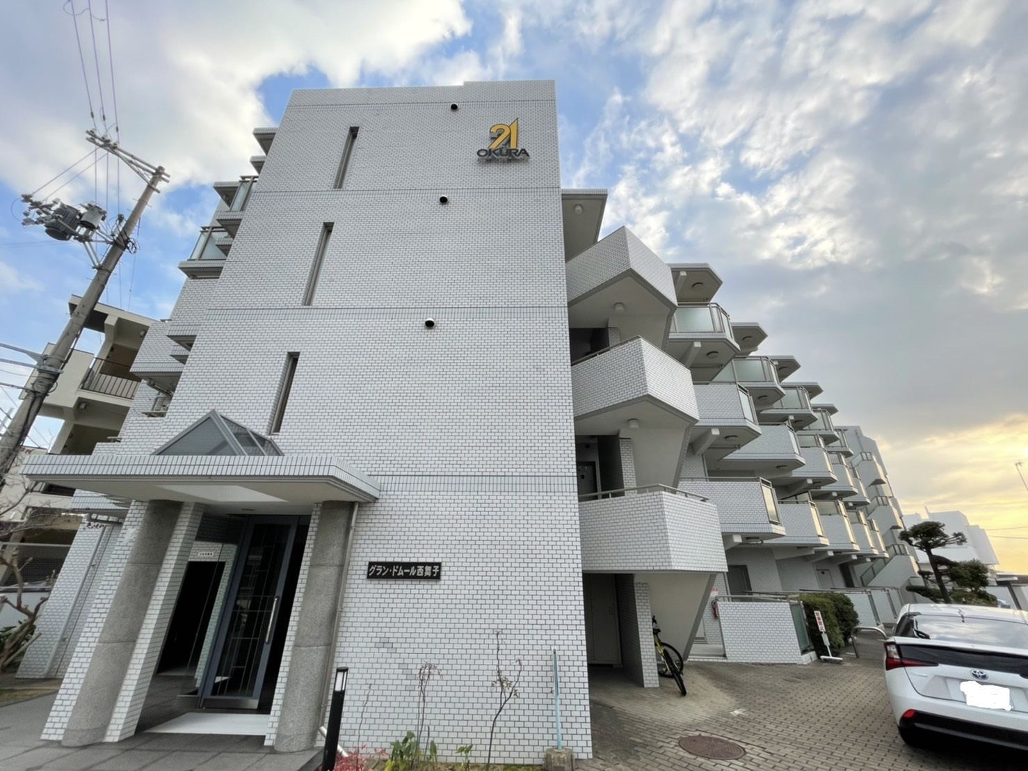 神戸市垂水区西舞子のマンションの建物外観