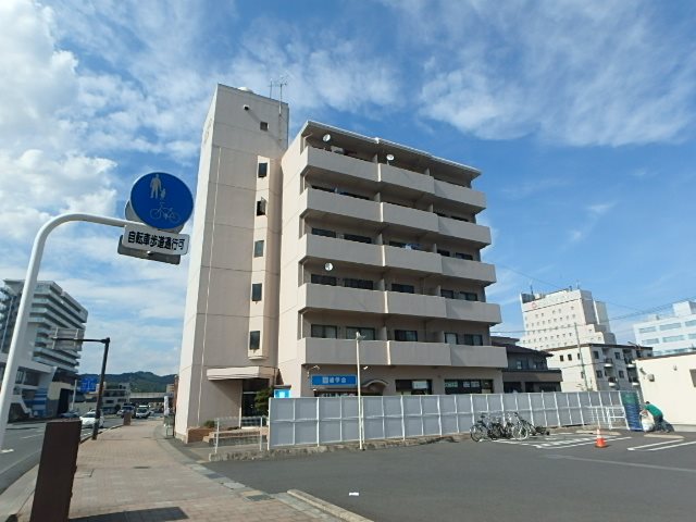 トワメゾン飯田の建物外観