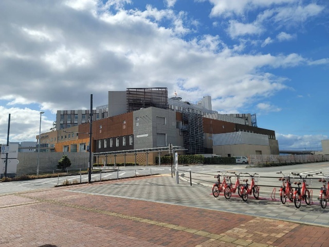 【福岡市東区香椎照葉のマンションのスーパー】