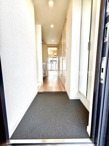 玄関　落ち着いた玄関です！