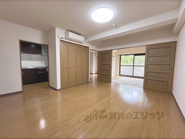 居室・リビング　リビング