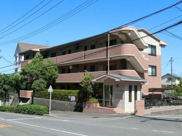 広島市安佐南区山本のマンションの建物外観