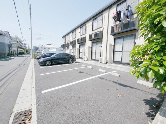 【さいたま市北区吉野町のアパートの駐車場】