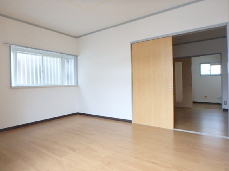 居室・リビング　図面と現状に相違がある場合には現状を優先