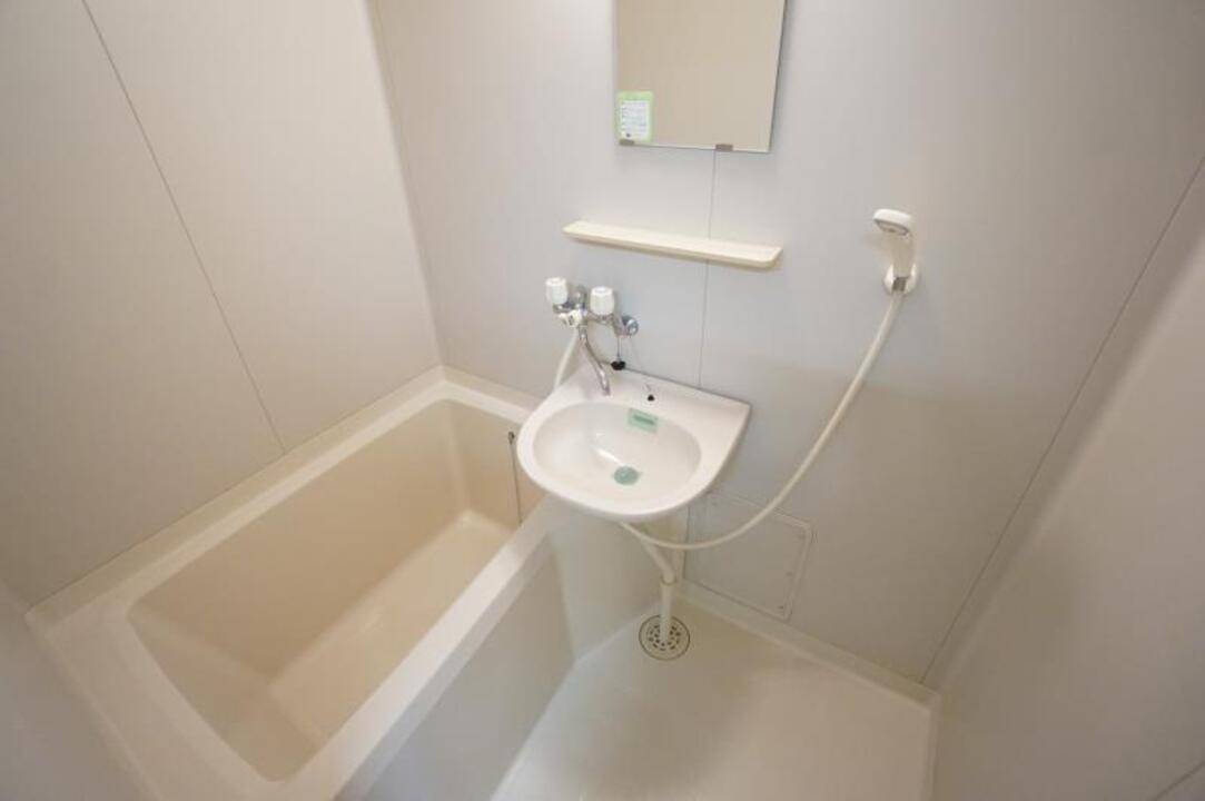 バス・シャワールーム　浴室