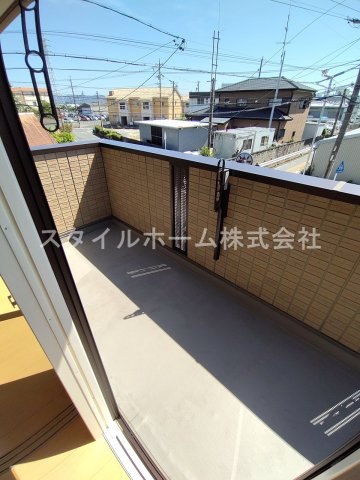 バルコニー　別部屋写真です。