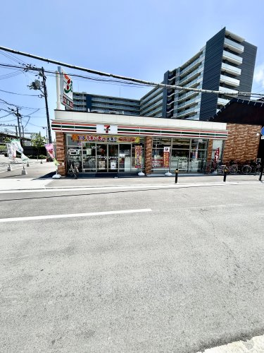 コンビニ　セブンイレブン相川駅西店（コンビニ）まで924m