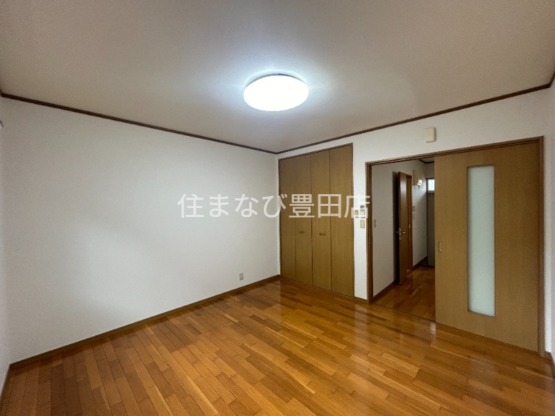 居室・リビング　同型別部屋写真