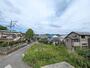 眺望　閑静な住宅街に位置しています。（前回募集時の写真です。）