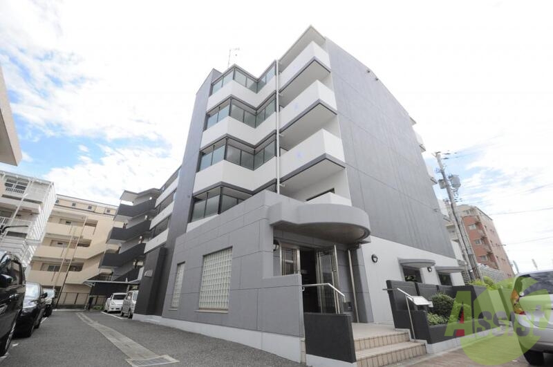 建物外観　スタイリッシュな外観。シンプルでいいですね。