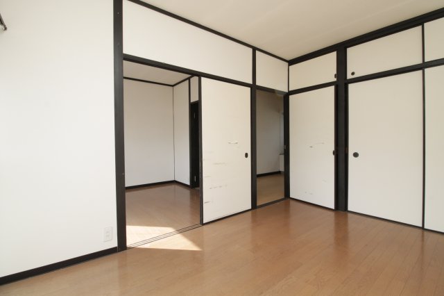 居室・リビング　明神ショッピングセンター