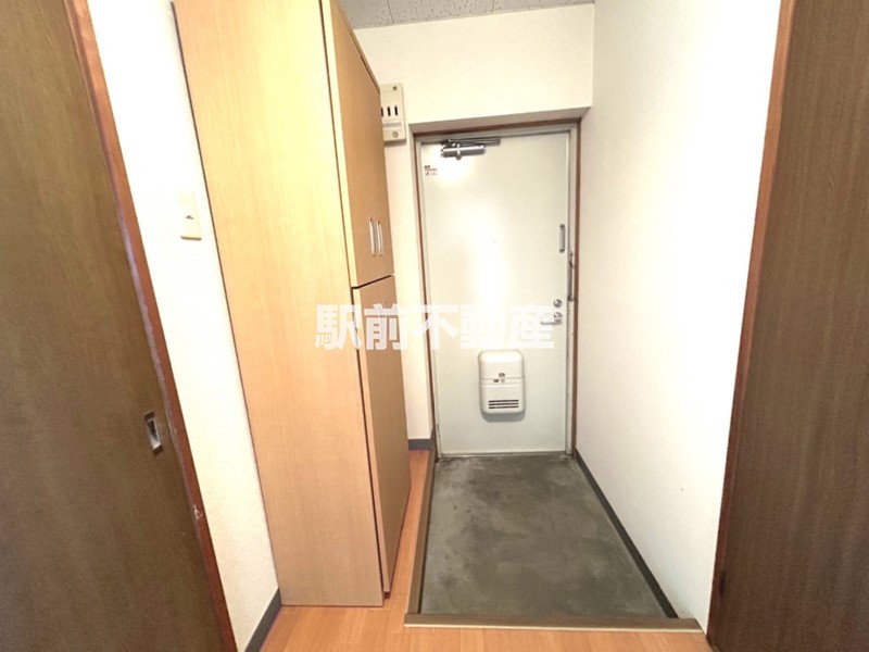 玄関　たっぷりの玄関収納