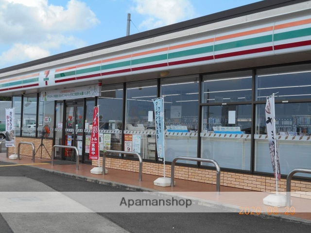 コンビニ　セブンイレブン和歌山平岡店様（コンビニ）まで900m