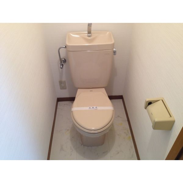 トイレ　※別号室の参考写真です※