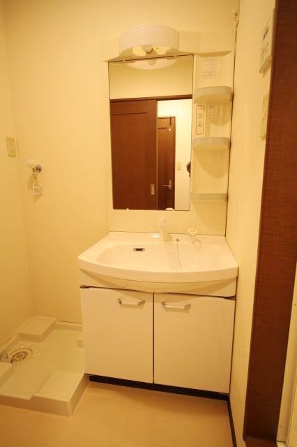 洗面設備　同仕様