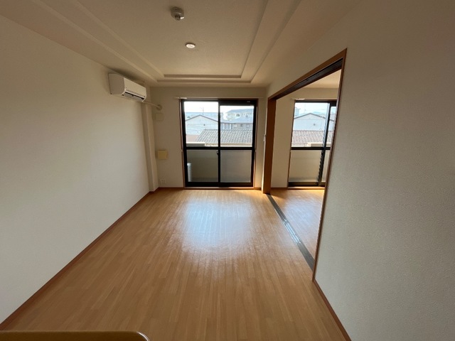 居室・リビング　リビング