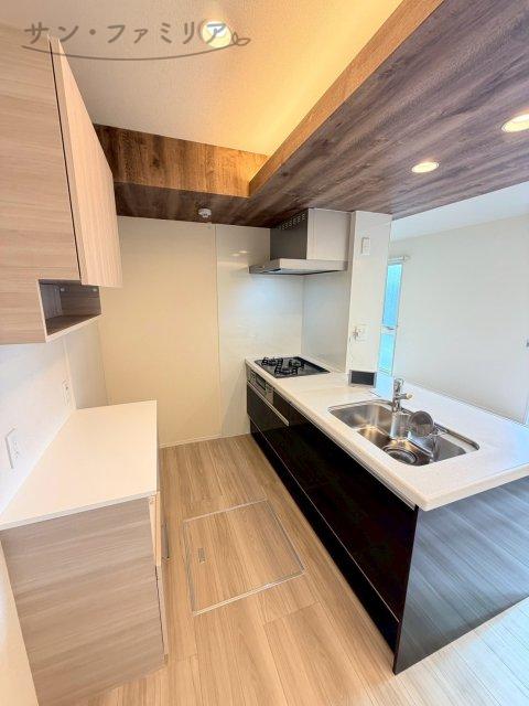 キッチン　同一物件別部屋写真