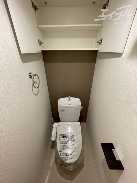 トイレ　ウォシュレット付きトイレになります。