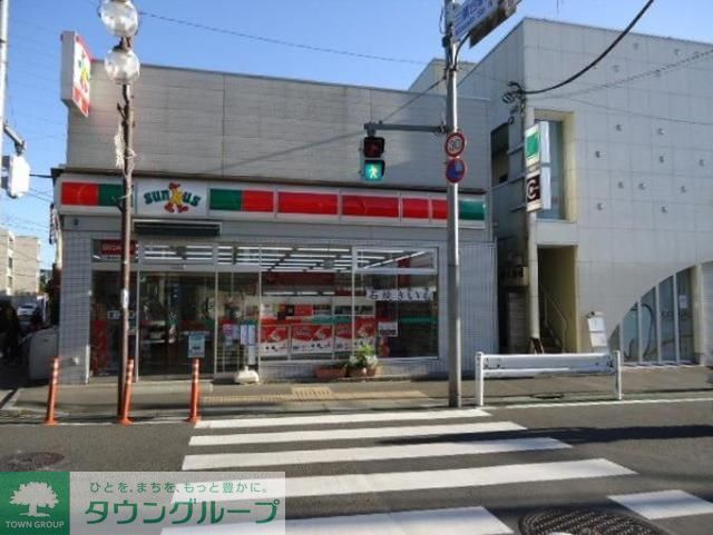コンビニ　サンクス三鷹台駅北店（コンビニ）まで202m
